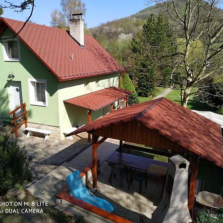 Chata Lazne Evzenie Klášterec nad Ohří Eksteriør bilde